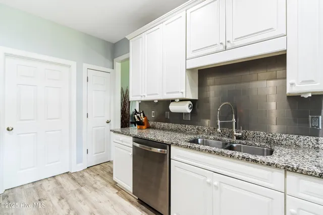 $409,500 | 3035 Braewood Court, Unit 102, Leland, NC 28451