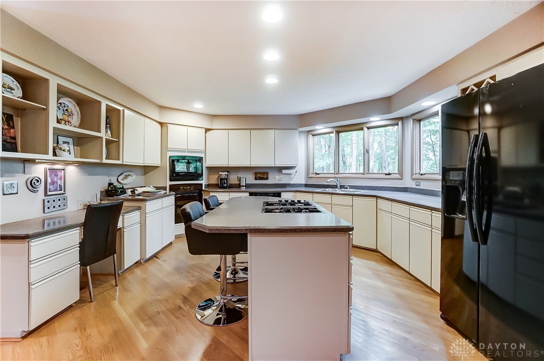 6527 Reigate Road Dayton, OH 45459 - Photo 20 of 71 Gallery Image 20