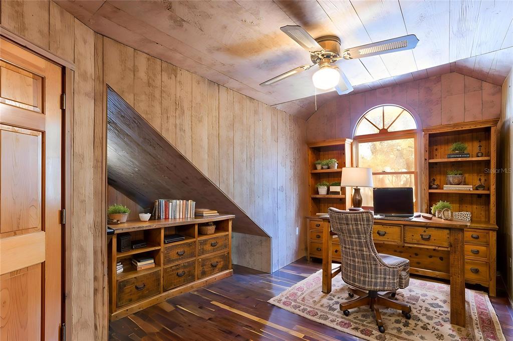 6892 Swain Road Sorrento, FL 32776 - Photo 27 of 57 a view of a livingroom with furniture and a window