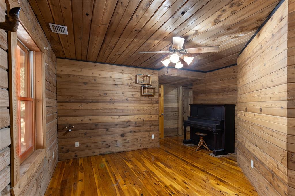 6892 Swain Road Sorrento, FL 32776 - Photo 8 of 57