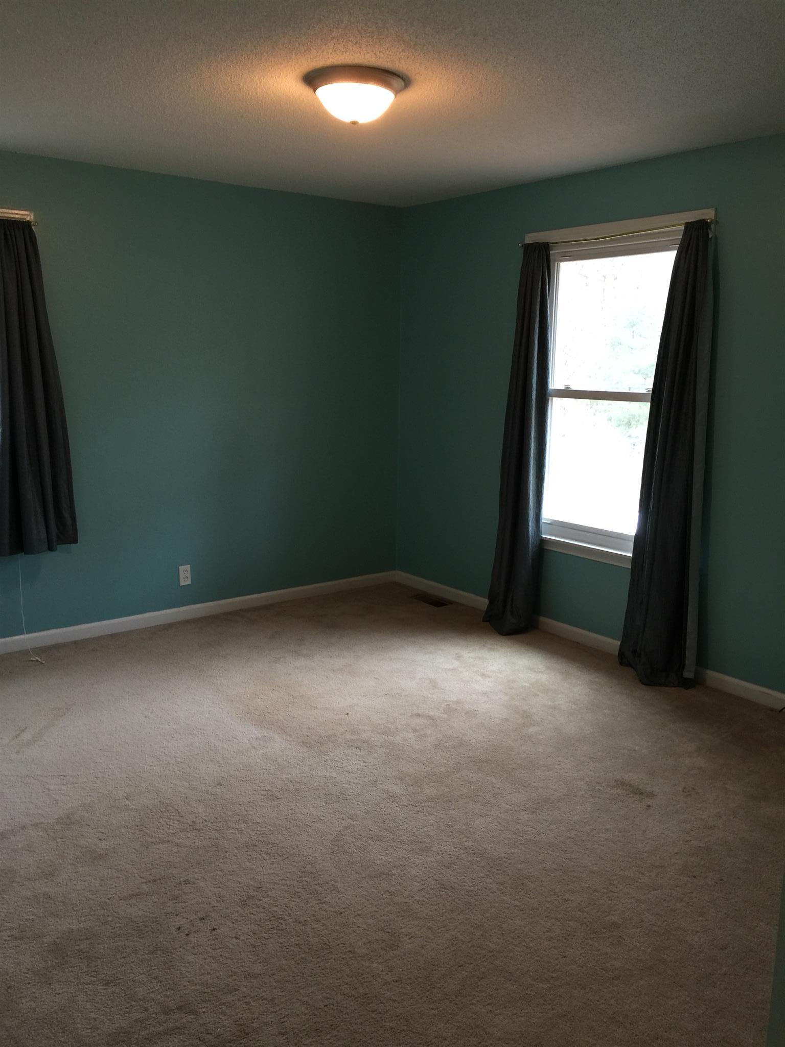 615 Bryan Road Clarksville, TN 37043 - Photo 9 of 22 an empty room with a window