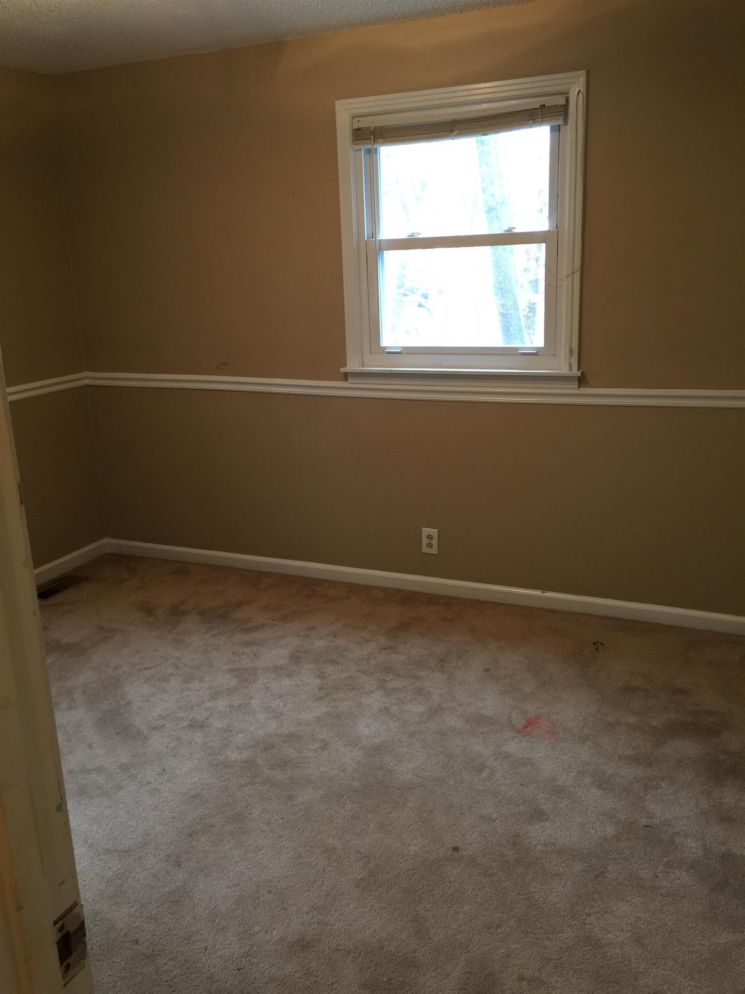 615 Bryan Road Clarksville, TN 37043 - Photo 10 of 22 an empty room with a window