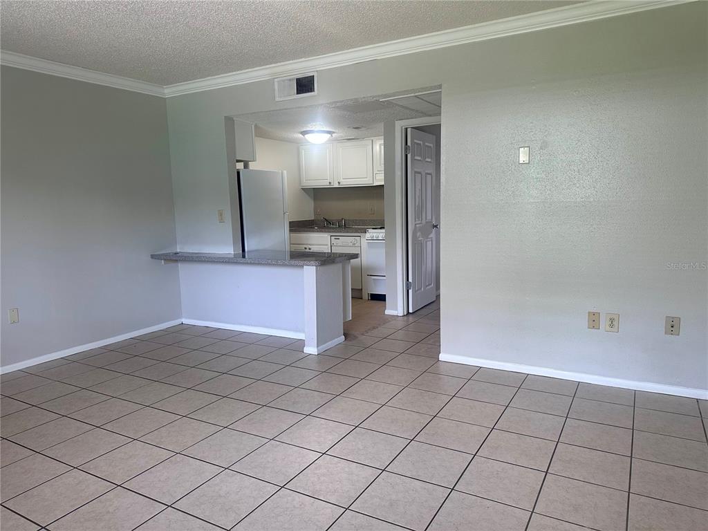 129 Blue Pointe Way, Unit 150 Altamonte Springs, FL 32701 - Photo 3 of 22