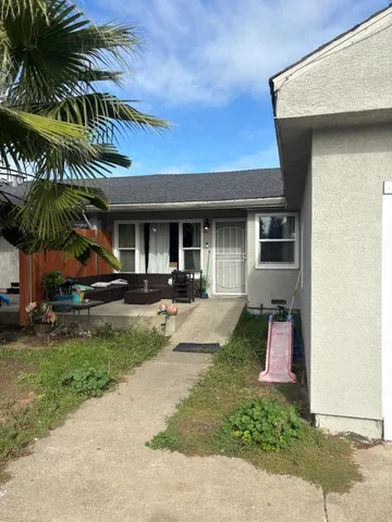a view of outdoor space yard and porch