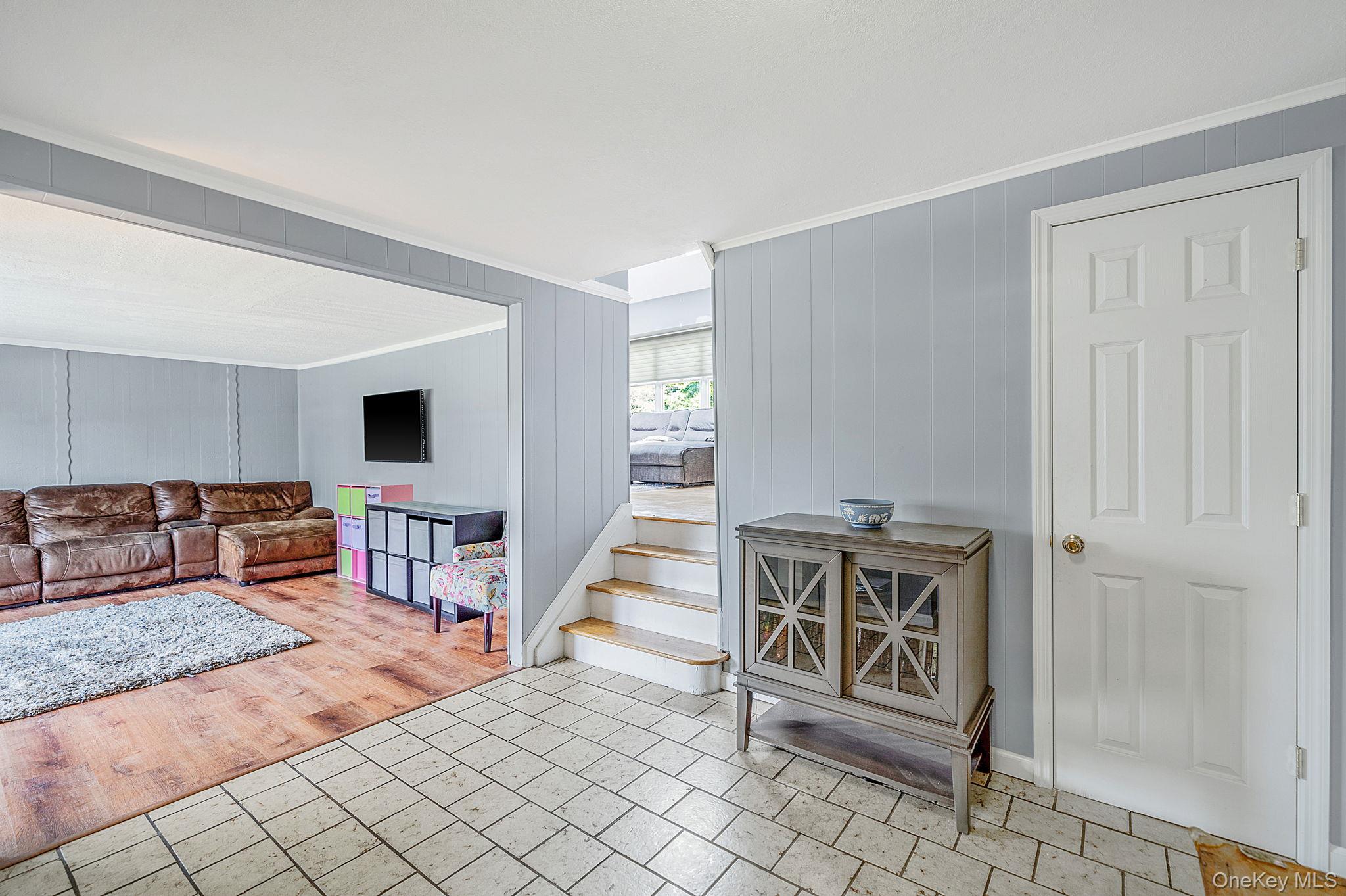 1 Blue Spruce Lane Commack, NY 11725 - Photo 10 of 33