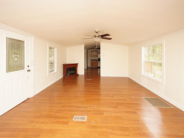 117 Kingsville Road Moncks Corner, SC 29461 - Photo 4 of 32 04