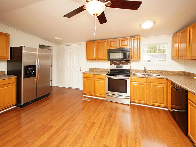 117 Kingsville Road Moncks Corner, SC 29461 - Photo 9 of 32 09