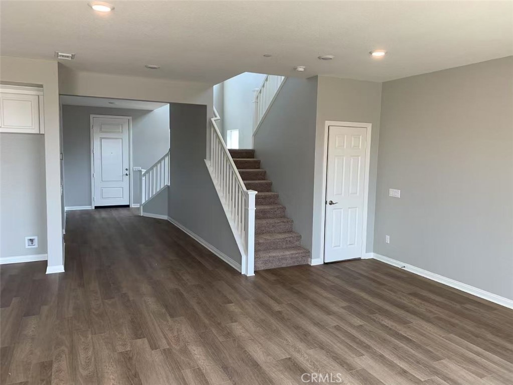 7453 Grazing Lane Riverside, CA 92507 - Photo 7 of 27