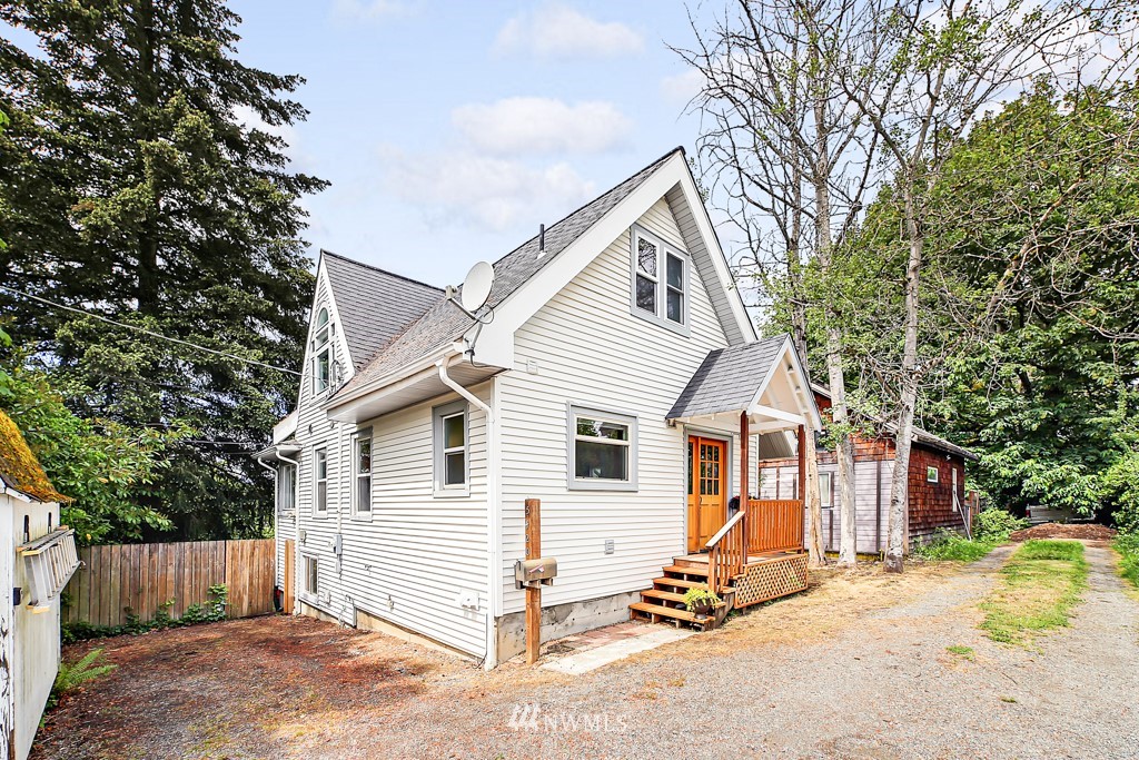 5420 Renton Avenue South Seattle, WA 98118 - Photo 1 of 28 Gallery Image 1