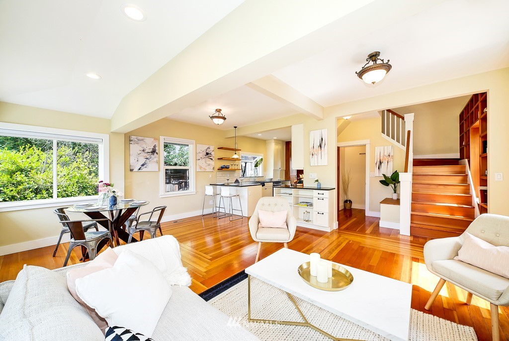 5420 Renton Avenue South Seattle, WA 98118 - Photo 7 of 28 Gallery Image 7
