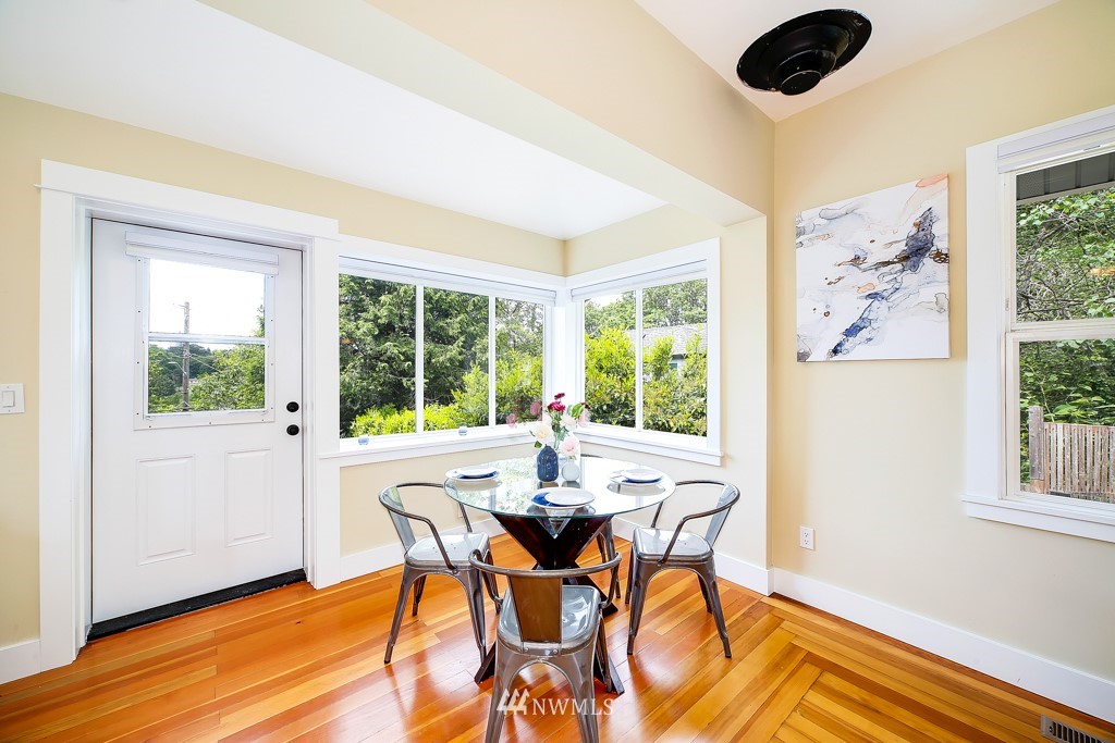 5420 Renton Avenue South Seattle, WA 98118 - Photo 10 of 28 Gallery Image 10