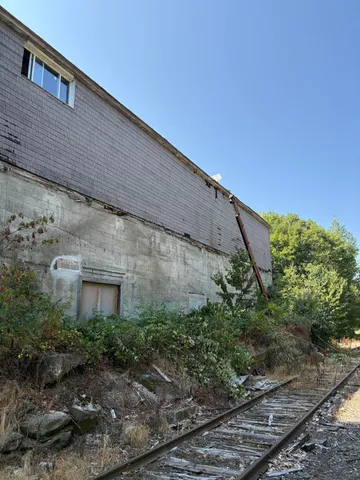 $165,000 | 33 Veterans Highway, Brooks, ME 04921