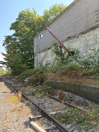 $165,000 | 33 Veterans Highway, Brooks, ME 04921