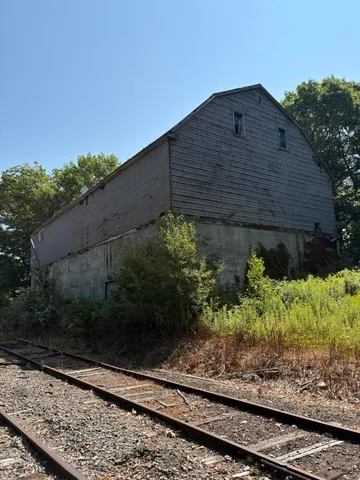 $165,000 | 33 Veterans Highway, Brooks, ME 04921