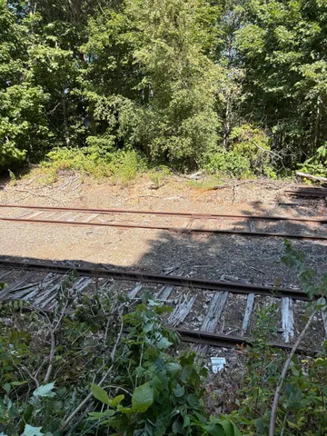 $165,000 | 33 Veterans Highway, Brooks, ME 04921