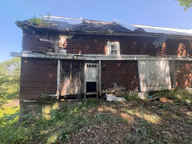 $165,000 | 33 Veterans Highway, Brooks, ME 04921