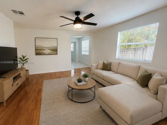 7720 Raleigh Street Hollywood, FL 33024 - Photo 4 of 18 Inside front door view