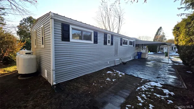 $239,000 | 13 Buttercup Drive, Bohemia, NY 11716