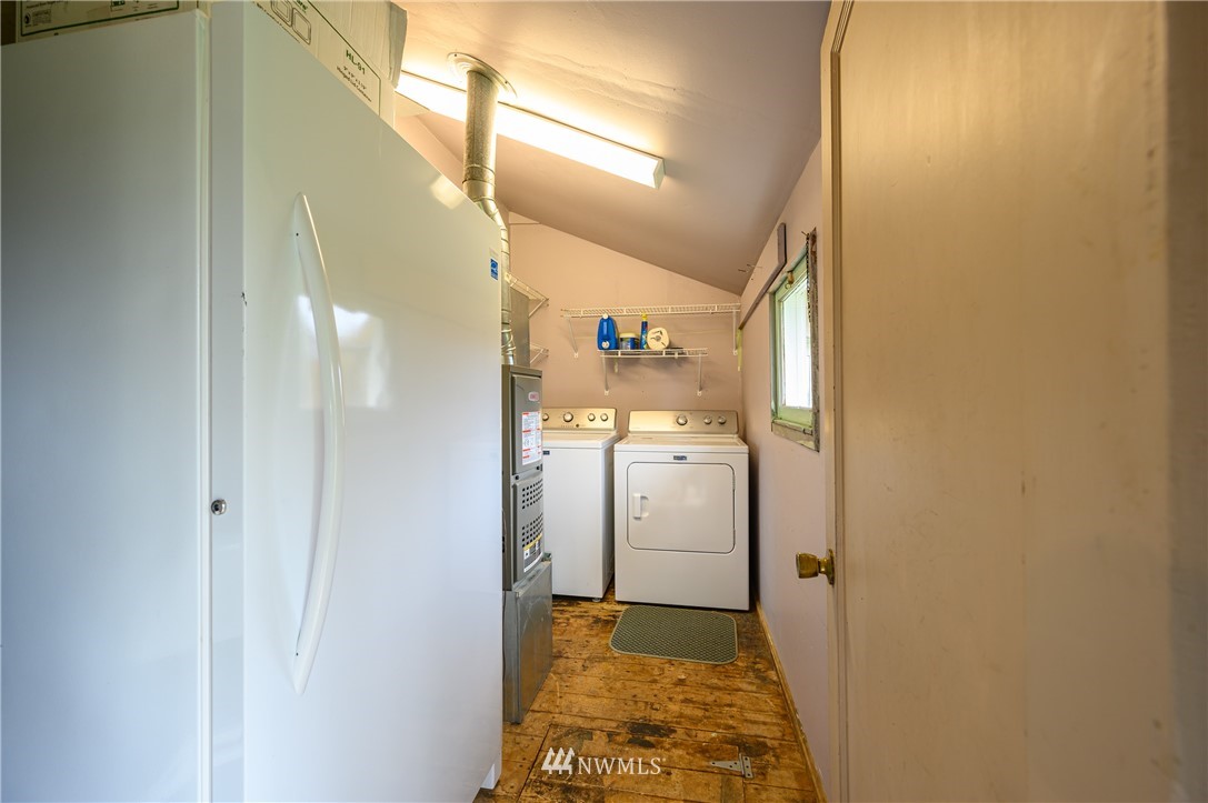 570 Bella Street Hamilton, WA 98284 - Photo 16 of 17 Gallery Image 16