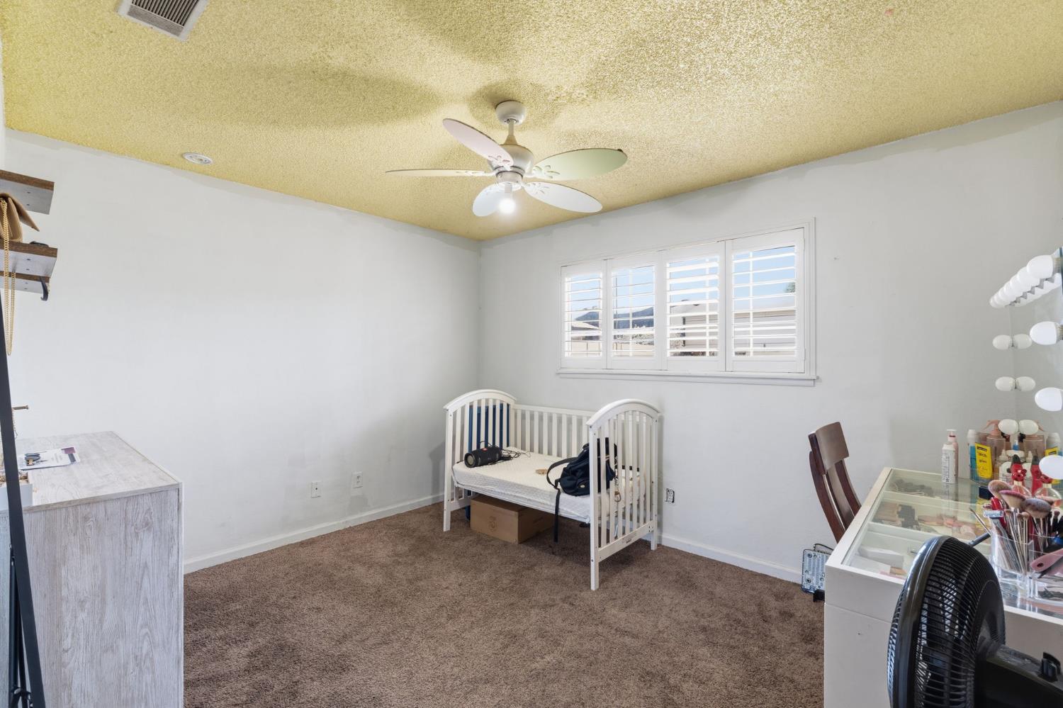 40694 Pearl Road Cutler, CA 93615 - Photo 17 of 30