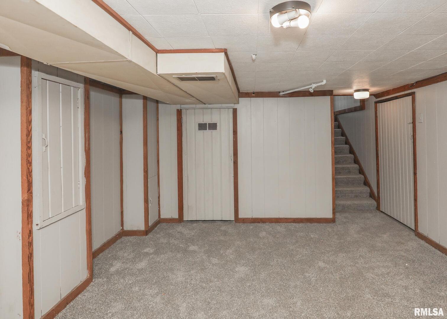 934 20th Avenue Rock Island, IL 61201 - Photo 19 of 26 a view of an empty room