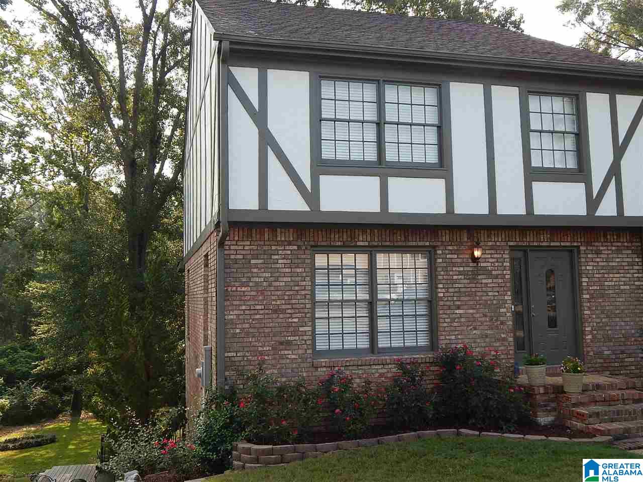 757 Cahaba Manor Trail Pelham, AL 35124 - Photo 3 of 50