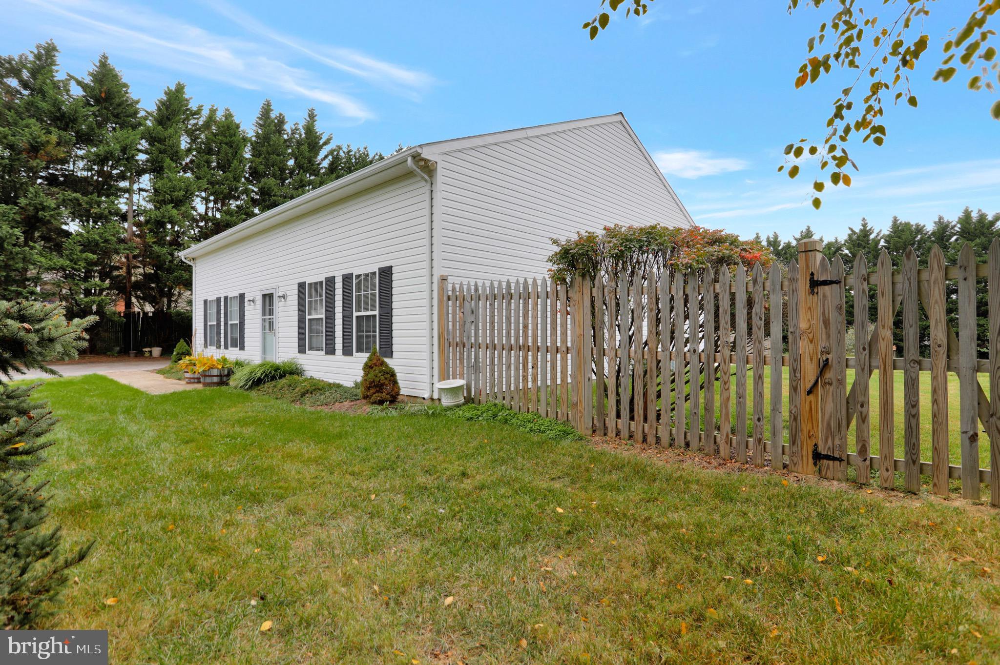 5709 Mountville Road Adamstown, MD 21710 - Photo 63 of 73 Fully fenced rear yards