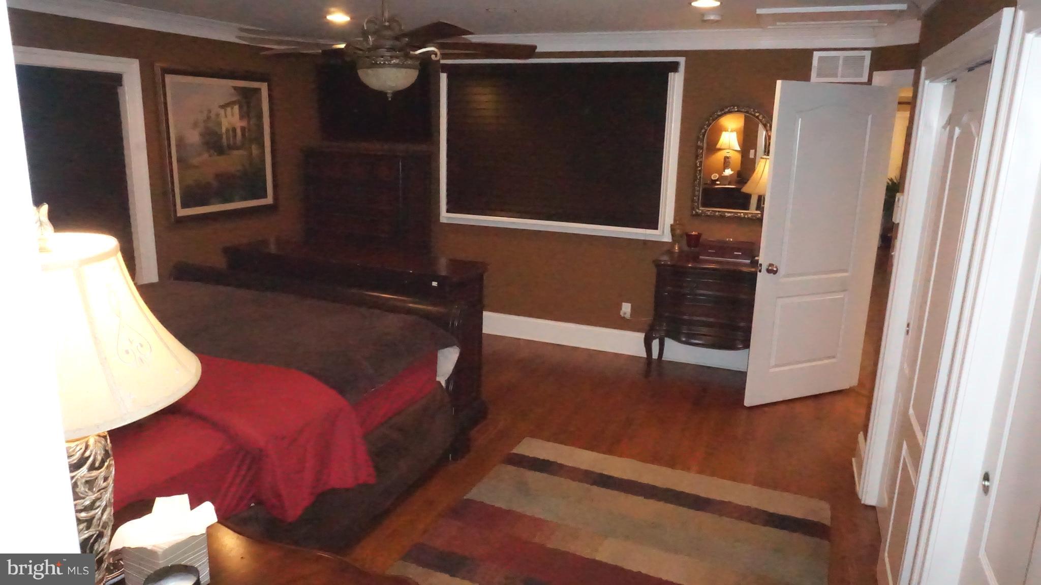 9105 Cuckold Point Road Baltimore, MD 21219 - Photo 103 of 150 Master Suite