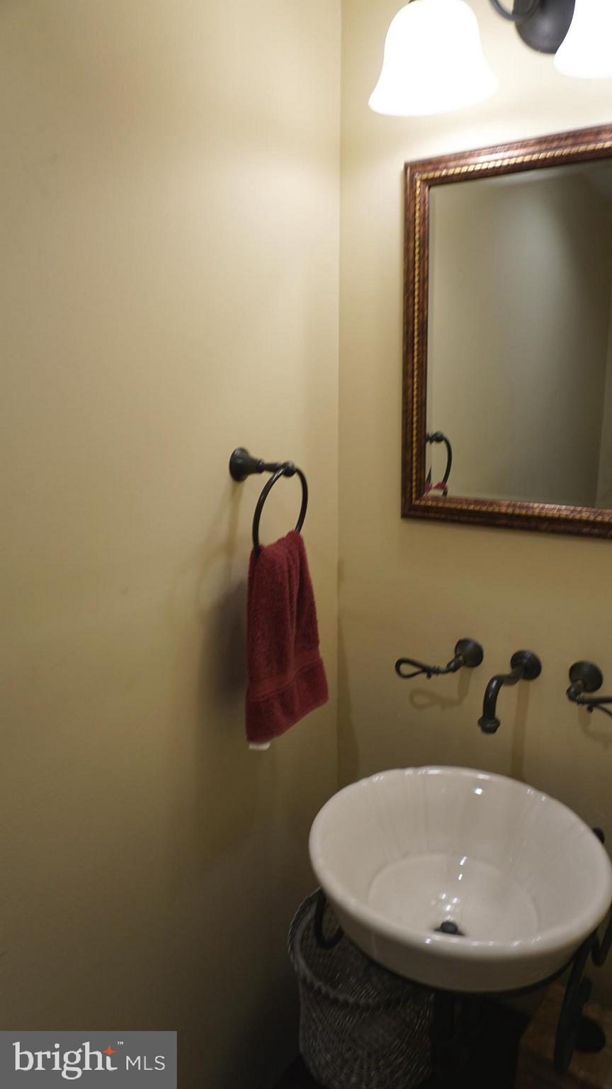 9105 Cuckold Point Road Baltimore, MD 21219 - Photo 104 of 150 lower level half bath