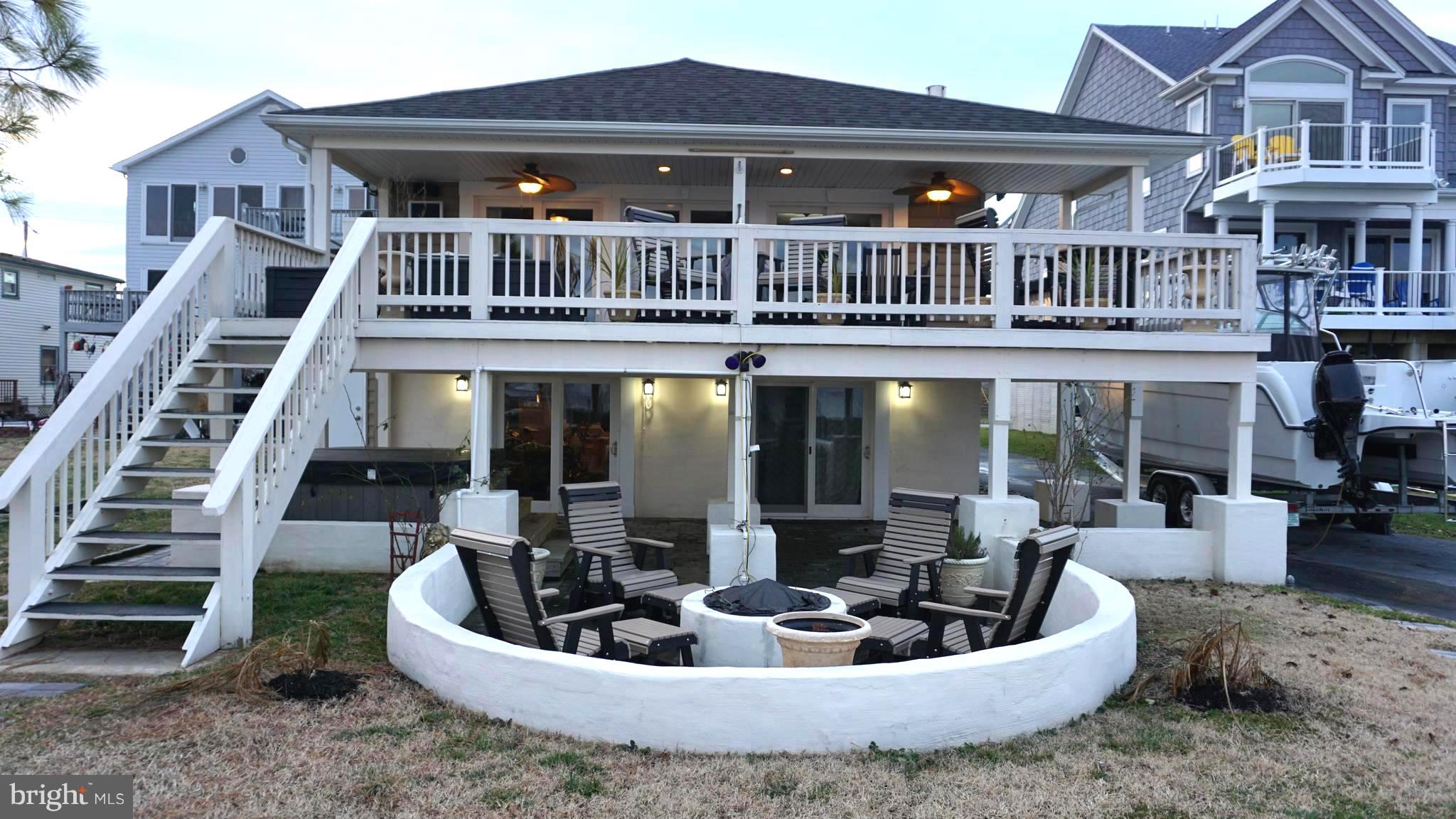 9105 Cuckold Point Road Baltimore, MD 21219 - Photo 3 of 150 Waterside of Beautiful Home