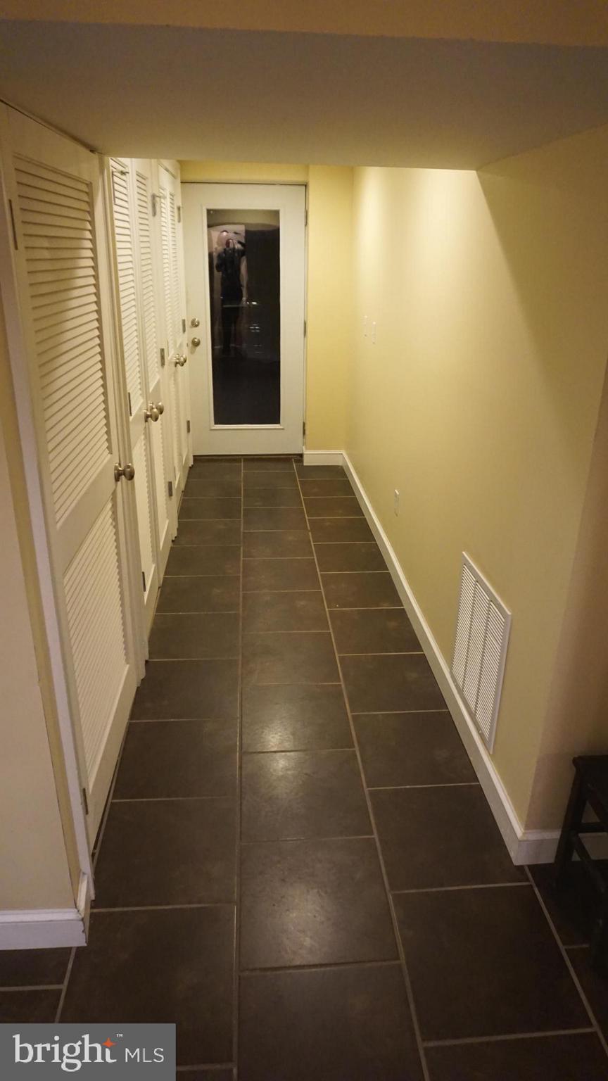 9105 Cuckold Point Road Baltimore, MD 21219 - Photo 70 of 150 Private entry to lower level apartment