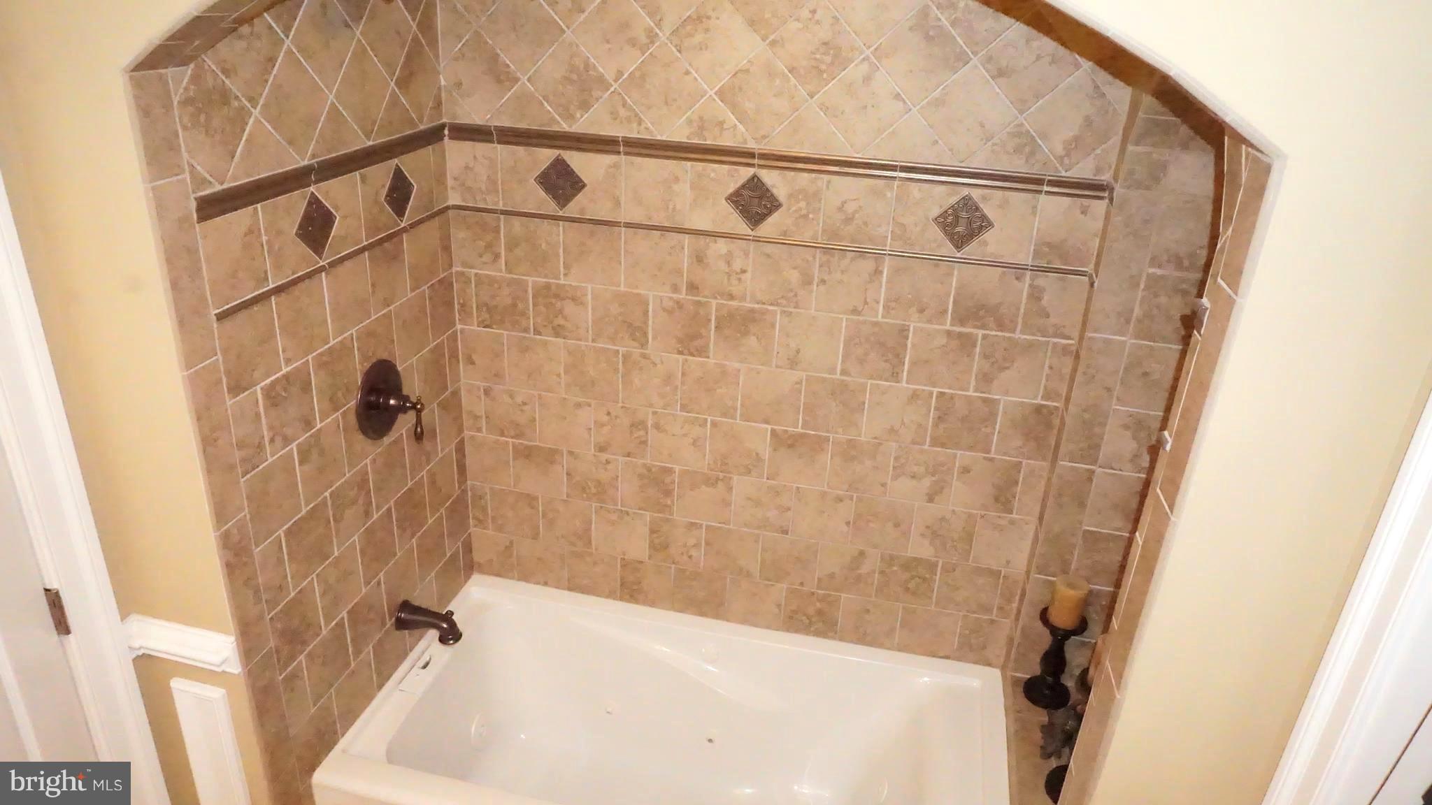 9105 Cuckold Point Road Baltimore, MD 21219 - Photo 89 of 150 Main Level full bath w/Mediterranean aches