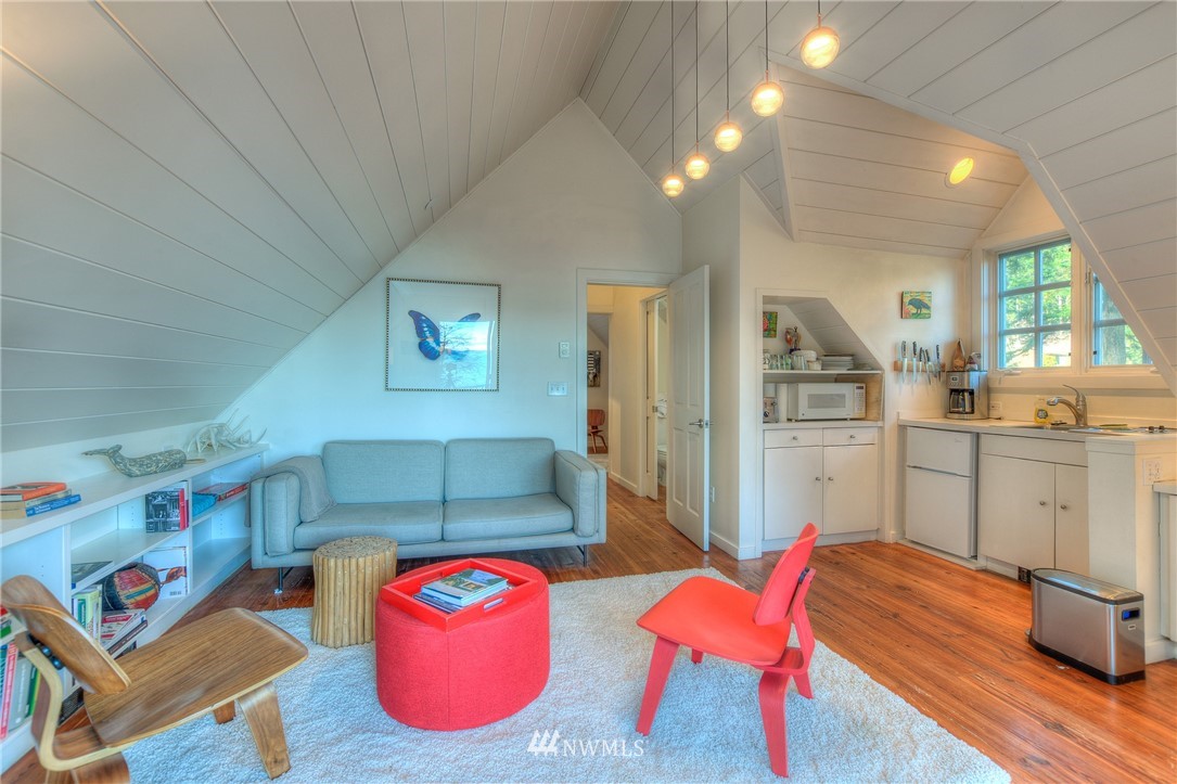 441 Old Farm Road Orcas Island, WA 98280 - Photo 22 of 25 Gallery Image 22