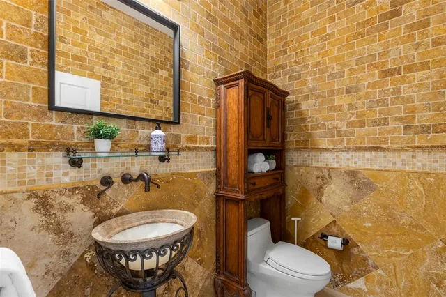 $1,949,000 | 7401 Watersilk Drive, Pinellas Park, FL 33782