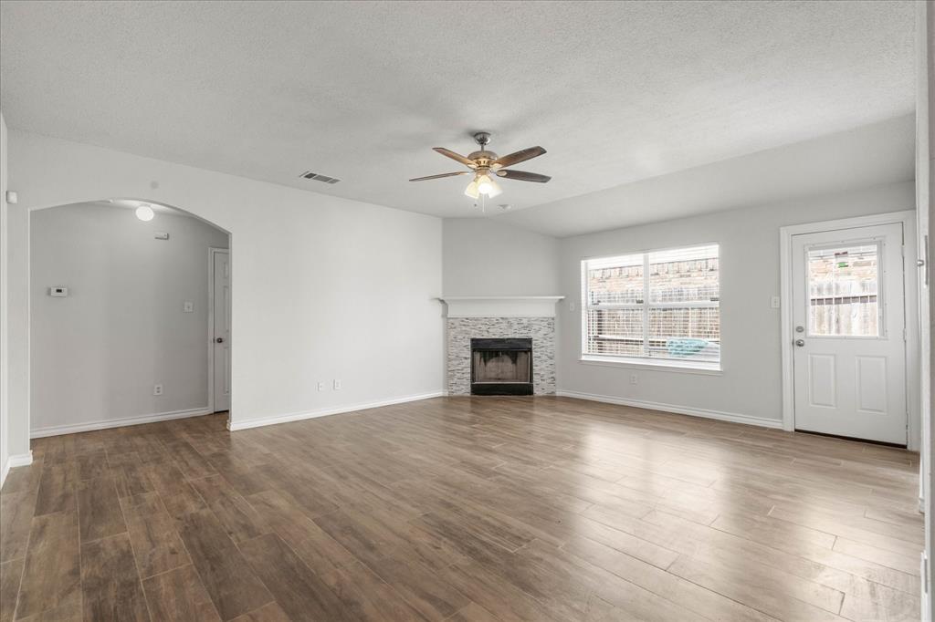 2732 Brea Canyon Road Fort Worth, TX 76108 - Photo 6 of 30