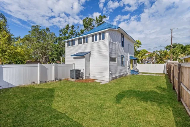 $373,000 | 719 22nd Street West, Bradenton, FL 34205