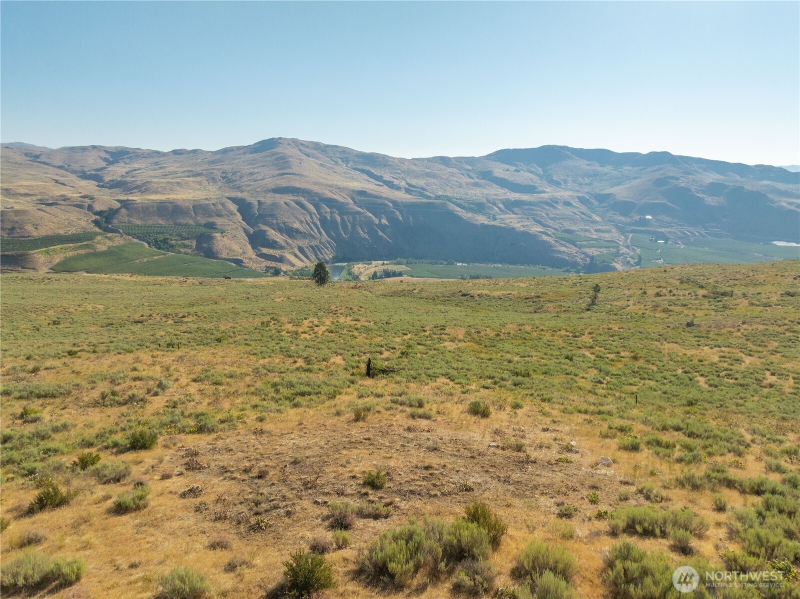 0 Goat Ridge, Unit 6 Pateros, WA 98846 - Photo 8 of 39 a view of ocean and mountains