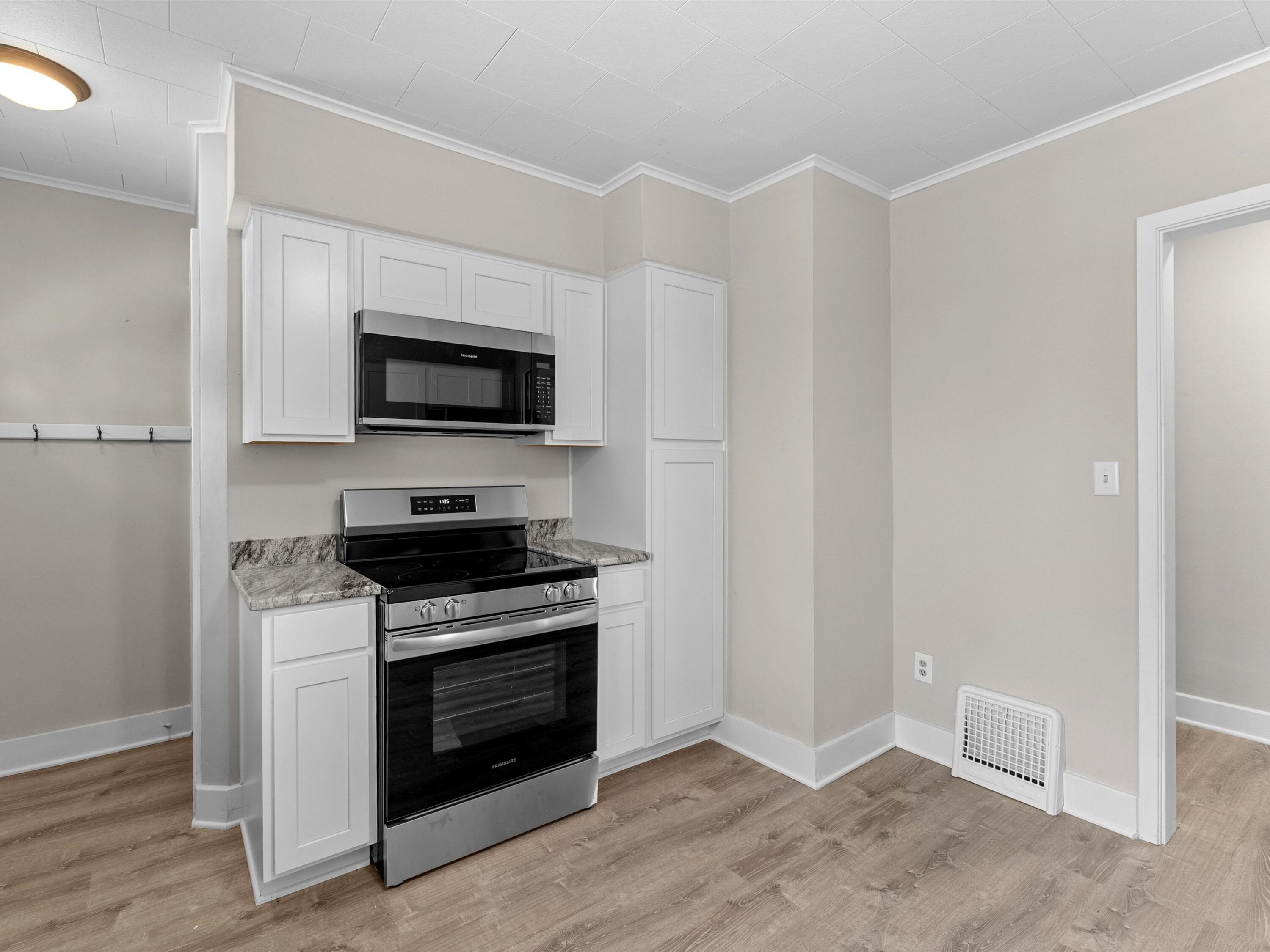 545 Upper Road Kohler, WI 53044 - Photo 11 of 20 20-020_2682822_04426