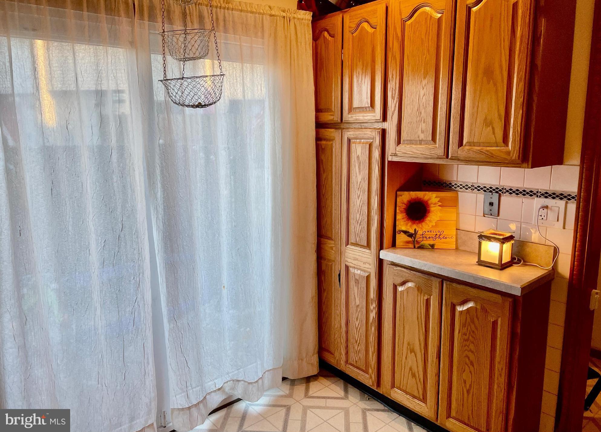 54 Centennial Road Telford, PA 18969 - Photo 12 of 23 Kitchen