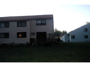 17 Indian Rock Road, Unit 17 Merrimack, NH 03054 - Photo 3 of 4