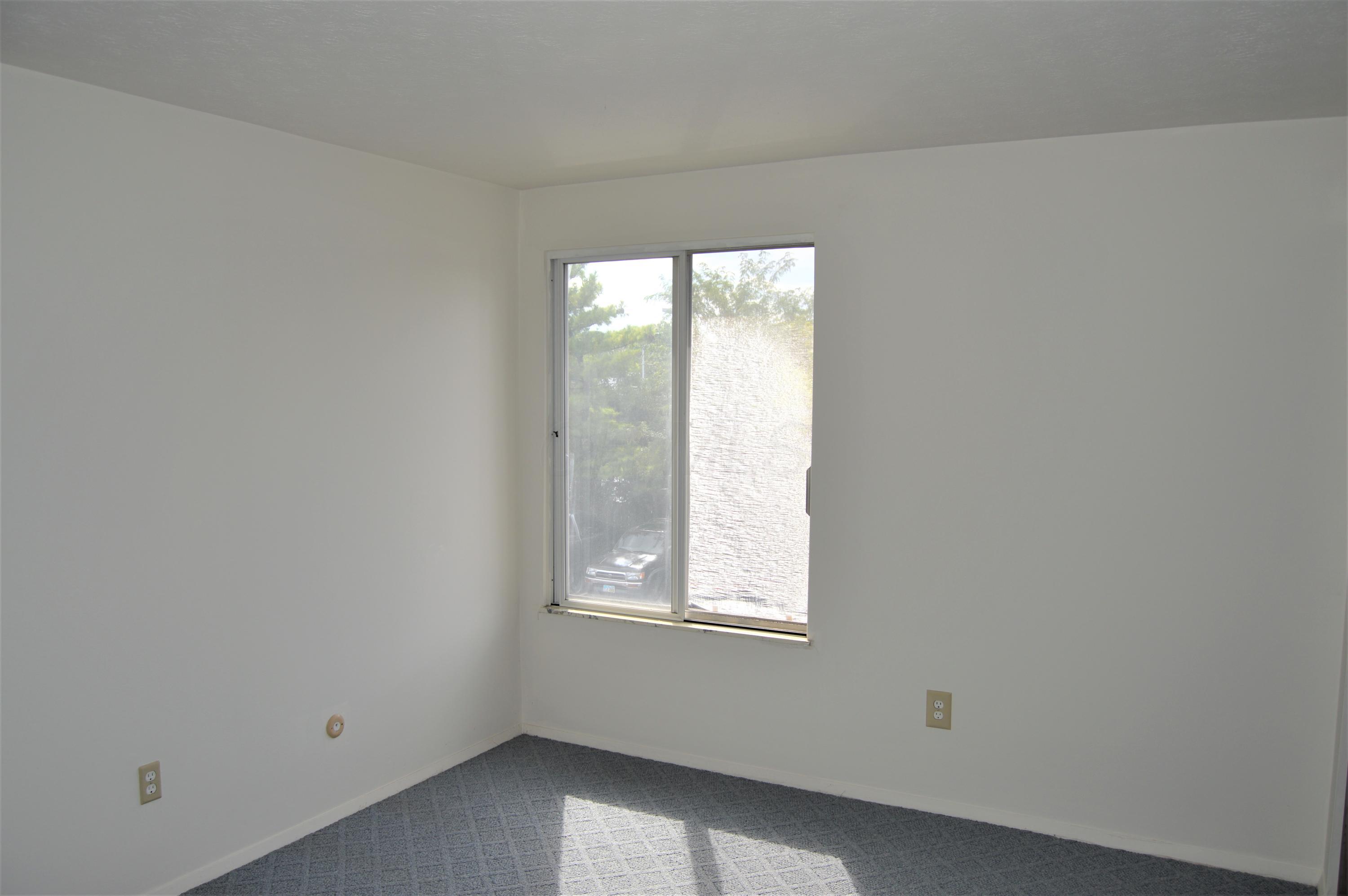 430 Shell Court West Columbus, OH 43213 - Photo 4 of 7 Gallery Image 4