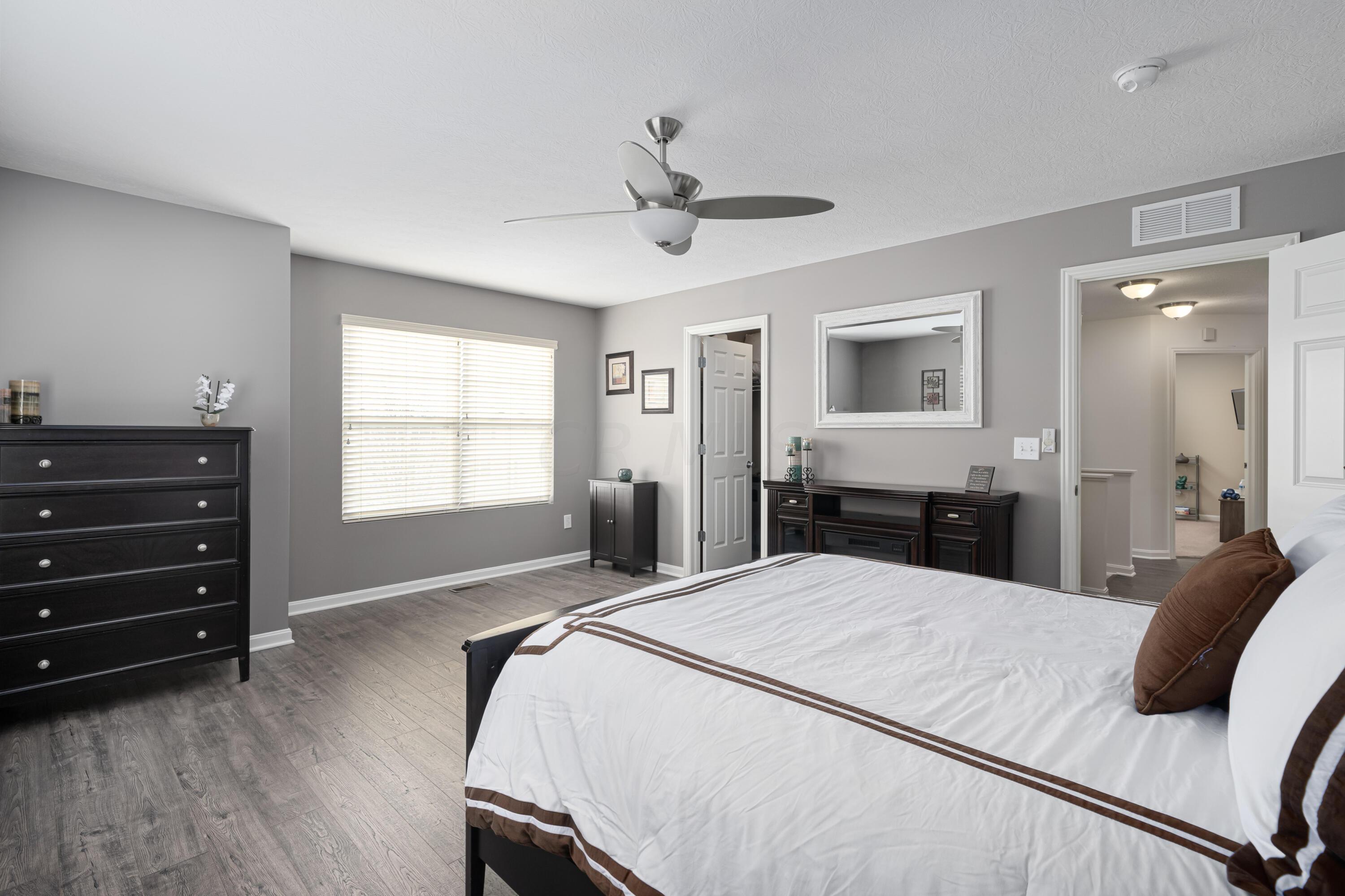 6056 Heckert Road Columbus, OH 43081 - Photo 28 of 42 BR 2. LVP Flooring. Ceiling Fan.