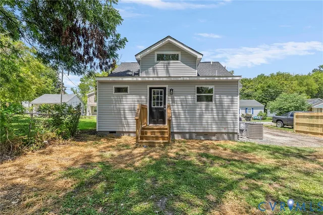 $187,300 | 218 Moore Street, Emporia, VA 23847