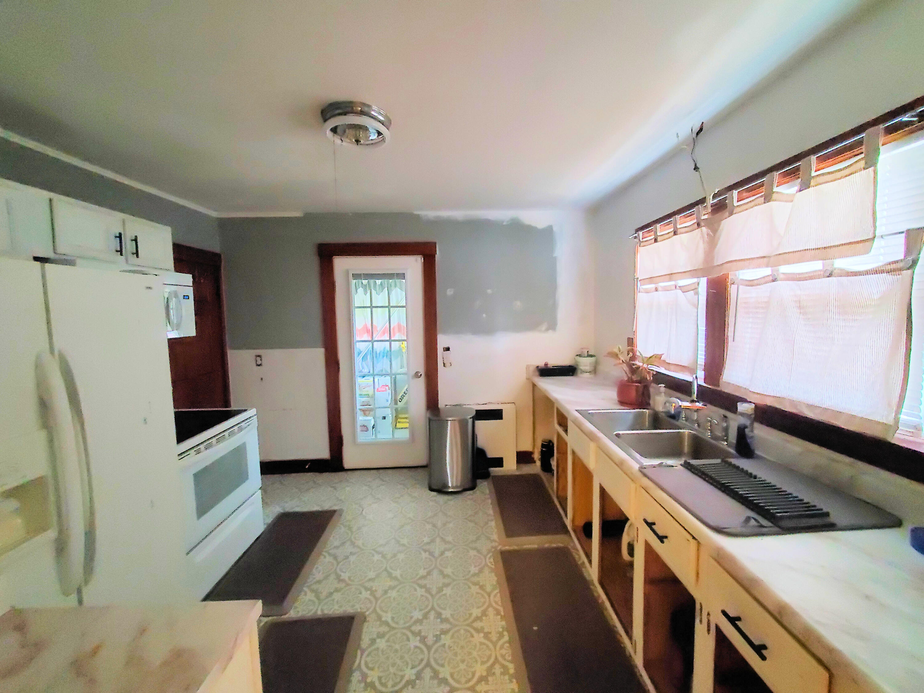 580 Union Street Bangor, ME 04401 - Photo 18 of 47 20230911_142906