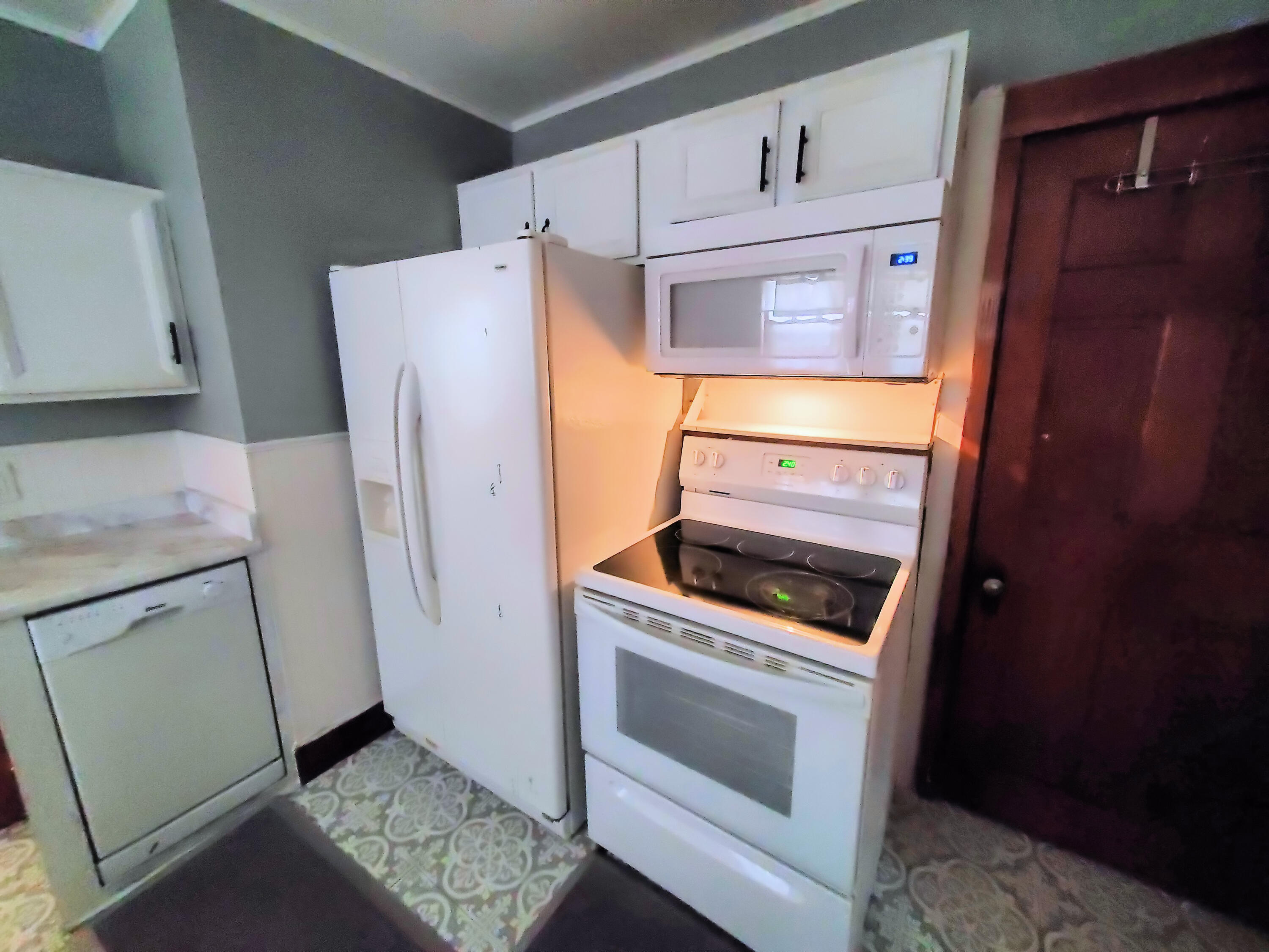 580 Union Street Bangor, ME 04401 - Photo 21 of 47 20230911_143516