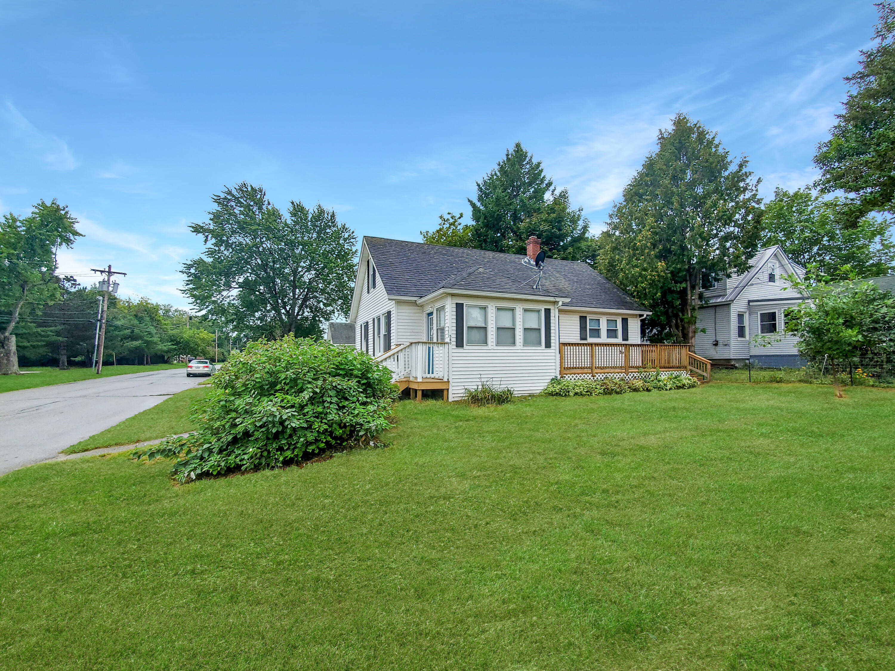 580 Union Street Bangor, ME 04401 - Photo 3 of 47 20230911_142640