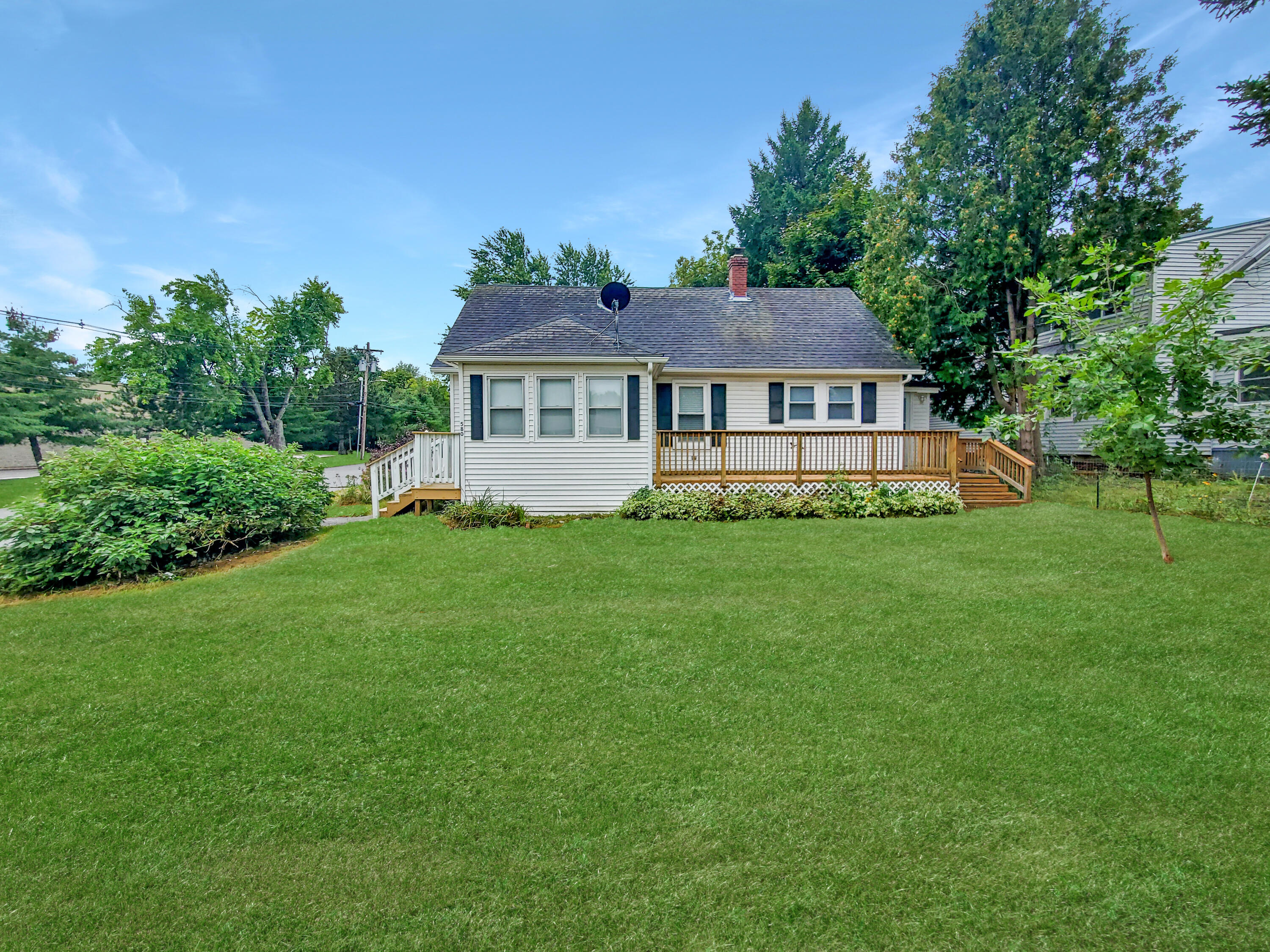 580 Union Street Bangor, ME 04401 - Photo 4 of 47 20230911_143830