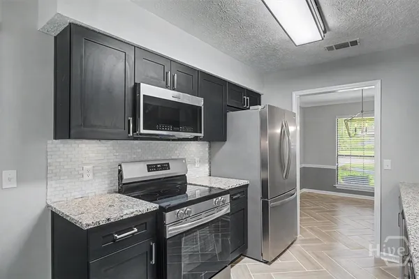 $2,500 | 13 North Nicholson Circle, Savannah, GA 31419