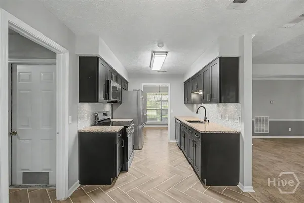 $2,500 | 13 North Nicholson Circle, Savannah, GA 31419