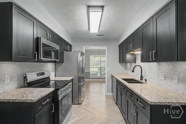 $2,500 | 13 North Nicholson Circle, Savannah, GA 31419